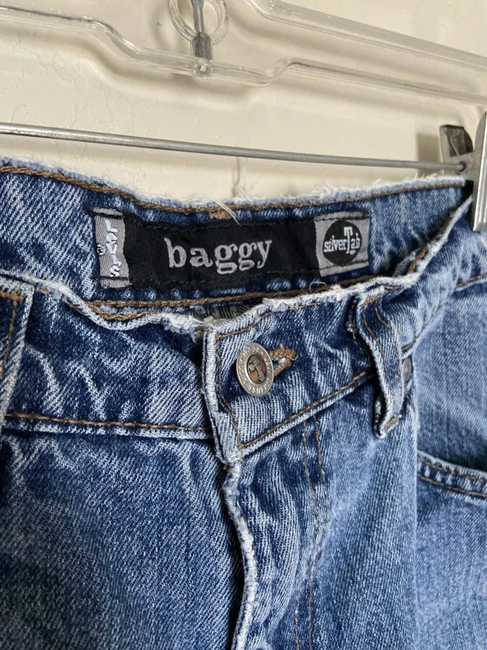 Levis levi’s silver